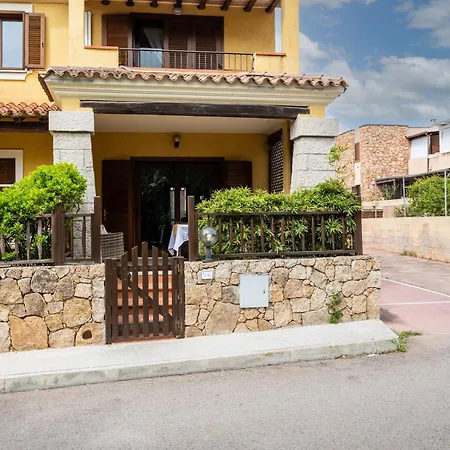 Apartment Con Idromassaggio E Patio By Propertize Golfo Aranci