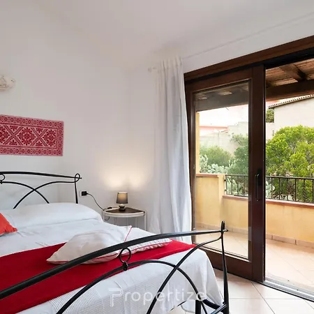 Apartment Con Idromassaggio E Patio By Propertize Golfo Aranci