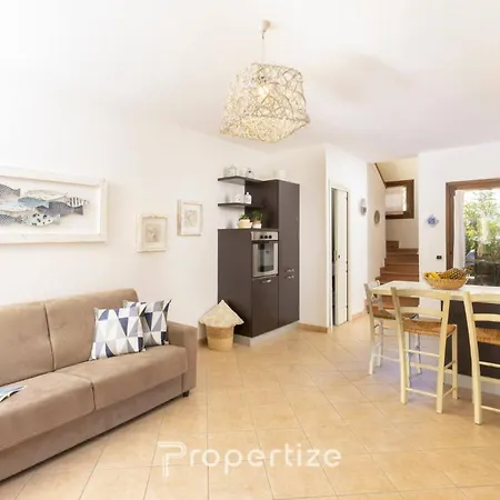 Con Idromassaggio E Patio By Propertize شاليه غولفو أرانتْشي